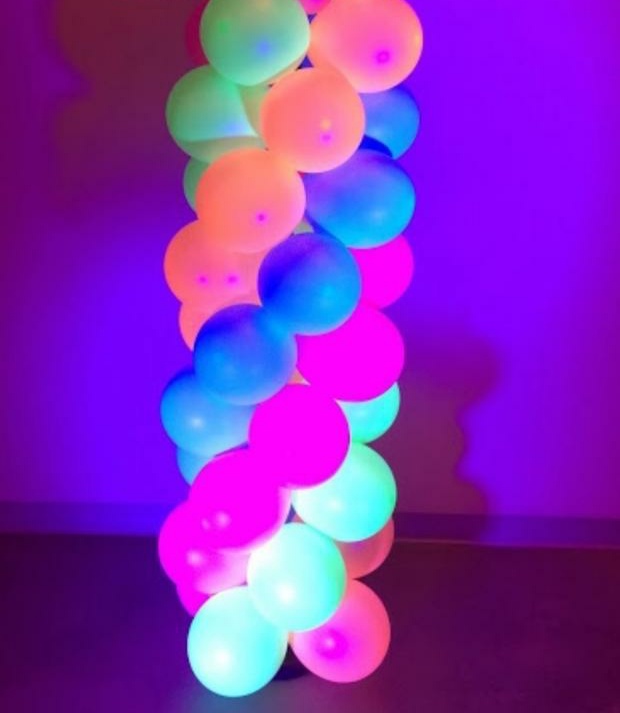 image of glow in the dark balloons